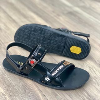 Dép da đế cao su chống trơn trượt