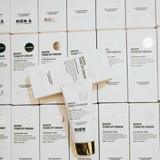 Kem dưỡng da white tone up Rien’a