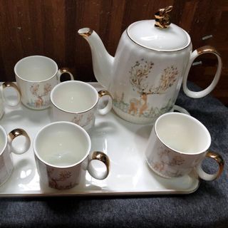 Bộ ấm chén kèm khay sứ trắng pha trà nắp thỏ nhiều họa tiết( Mã RB)