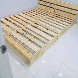 Giường pallet gỗ thông