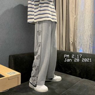 Quần jogger logo in không bong tróc chất thun 2 da mềm mịn