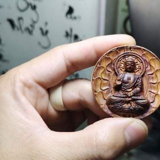 Mặt phật gỗ sưa đỏ