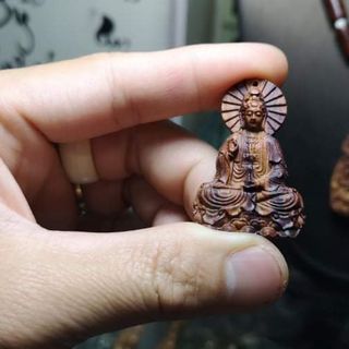 Mặt phật gỗ sưa đỏ