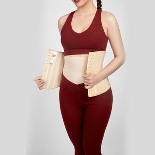 Latex Light Air với 17 xương thép giúp siết eo sâu hơn, định hình đa chiều