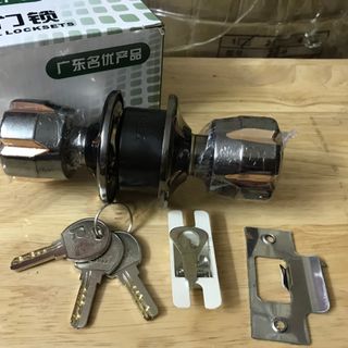 Khoá tay nắm tròn