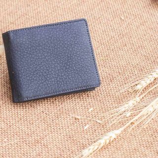 Ví Nam Chất liệu da bò hạt, màu đen 12x9,5cm bảo hành 2 năm