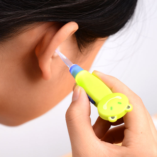 Dụng cụ ráy tai có đèn hình thú dễ thương