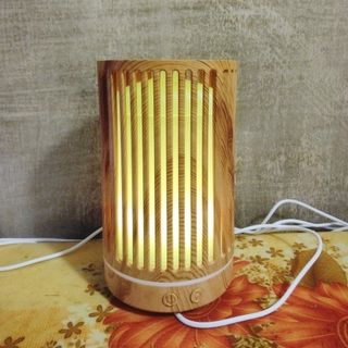 Máy Xông Tinh Dầu TRỤ NHỰA 200ml phun sương thơm phòng