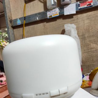 MÁY KHUYẾCH TÁN TINH DẦU TRỤ TRẮNG SIÊU ÂM 300ML - 500ml