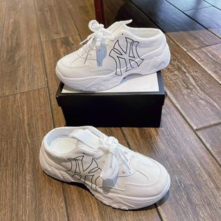 Giày Sục NY xinh.