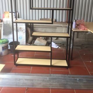 Giá kệ trang trí