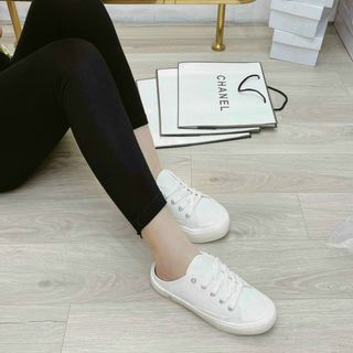 Giày sục nữ trơn xinh