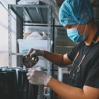 Espresso Balance Robusta Arabica - Cà Phê Pha Máy Nguyên Chất Rang Mộc Cao Cấp - VBEAN Roastery