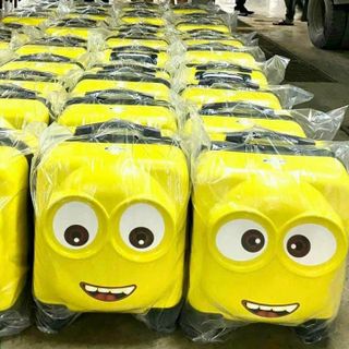 Vali Minion Size 20inch