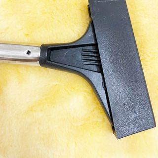Sủi nhựa Thành Công, dụng cụ cạo sơn, vệ sinh nhà cửa, tường, cán inox chắc chắn, có nắp đậy, đảm bảo an toàn