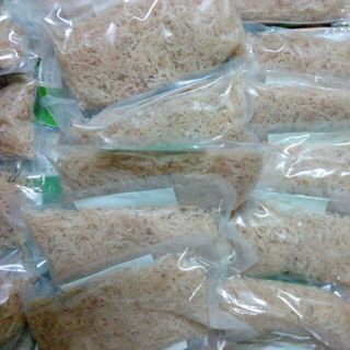 Rong sụn Nha Trang (dùng trong các món nộm, cuốn, salad rất ngon) (gói 300g)