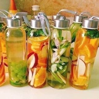 Chai thủy tinh đựng nước ép trái cây sữa hạt 500ml nắp nhôm có dây xách