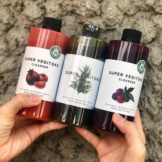 Sữa rửa mặt thải độc rau củ Super Vegitoks Cleanser 300ml