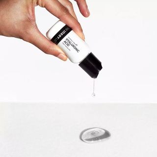 Serum Cấp Ẩm Hyaluronic Acid của The INKEY List 30ml