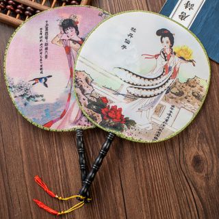 quạt cầm tay mẫu cổ trang - ngẫu nhiên mẫu.
