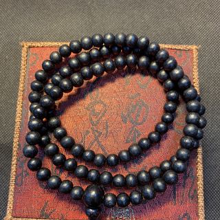 Vòng gỗ 108 hạt cuốn tay
