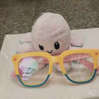 Mắt kính em bé nhựa dẻo