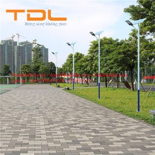 Đèn năng lượng mặt trời 120w