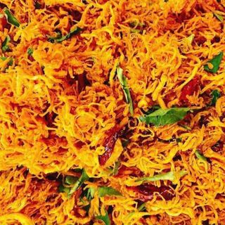 SỈ KHÔ GÀ LÁ CHANH GIÁ RẺ HỦ PET 400G