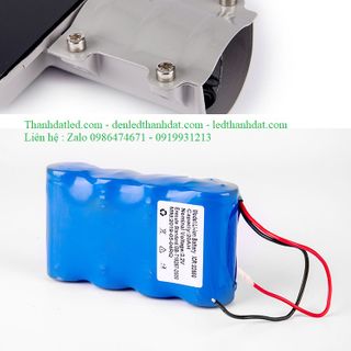 đèn năng lượng mặt trời 200w