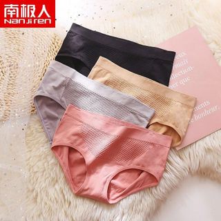 Quần lót nữ thông hơi