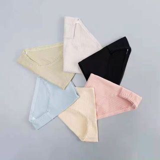 Quần lót cạp ren