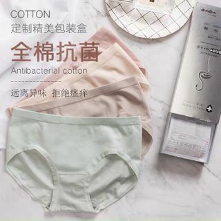 Quần lót nữ