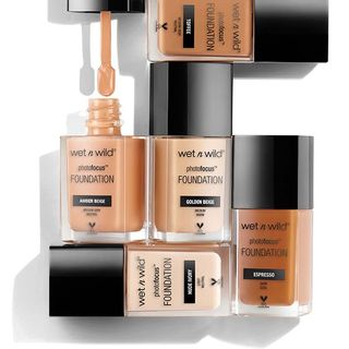 Kem Nền Wete N Wild Photo Focus Foundation