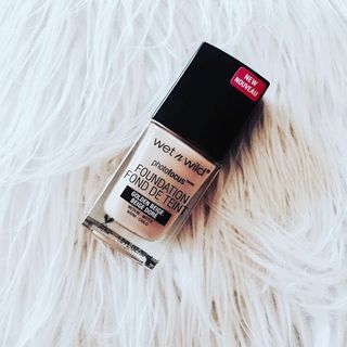Kem Nền Wete N Wild Photo Focus Foundation