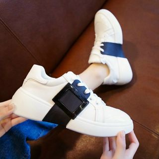 Giày Bata xịn khóa vuông