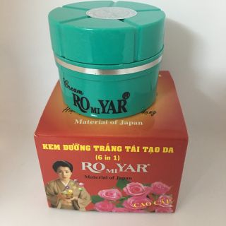 Kem dưỡng trắng tái tạo da 6 in 1 Romiyar