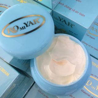Kem Dưỡng Toàn Thân Body Romiyar VIP 250G