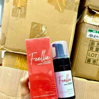Dung dịch vệ sinh phụ nữ dạng bọt Foellie Luvilady Inner Cleanser 100ml