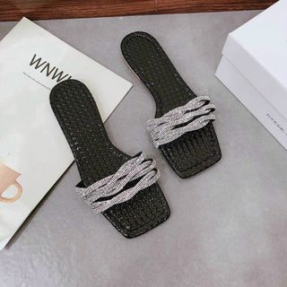 Dép quai kim tuyến