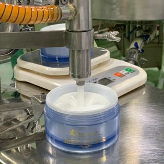 Kem Dưỡng Toàn Thân Hana White Xanh Hủ Vip 300g