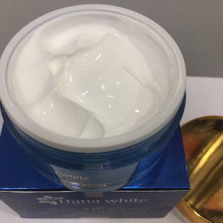 Kem Dưỡng Toàn Thân Hana White Xanh Hủ Vip 300g