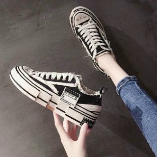 Giầy,giày sục vải rách, phong cách thể thao nữ