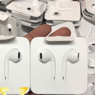 Tai nghe IPhone siu giấy chân dẹp rep 1:1 kết nối bluetooth dây in seri bass đủ như tai bóc máy