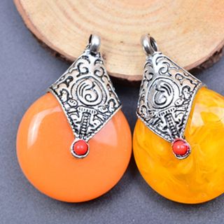 Mặt đá dây chuyền