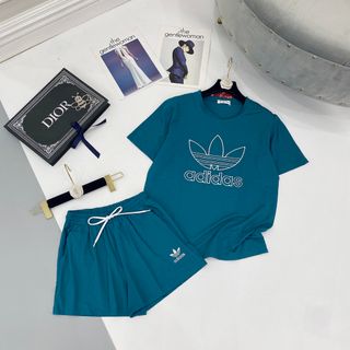 Đồ bộ đùi thể thao nữ