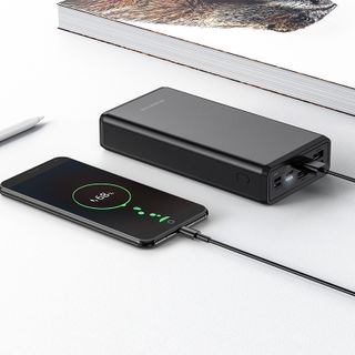 Pin sạc dự phòng BJ11 Borofone dung lượng 30000mAh, 4 cổng sạc USB, 1 cổng sạc Type C, có màn LCD hiển thị dung lượng pin