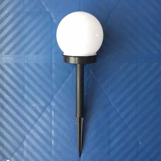 ĐÈN TRANG TRÍ NĂNG LƯỢNG MẶT TRỜI HÌNH QUẢ CẦU LK0407 ÁNH SÁNG TRẮNG-TỰ PHÁT SÁNG VÀO BAN ĐÊM