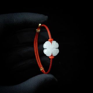 vòng tay cỏ bốn lá bạch ngọc