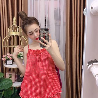 Bộ tiểu thư mặc nhà chất lụa sattin mềm mịn áo 2 dây quần đùi họa tiết caro dễ thương