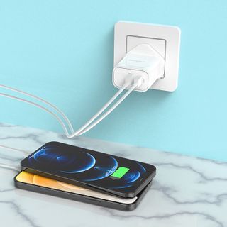 Cóc Sạc Nhanh BA55B PD3.0 18W Borofone - 1 Cổng Sạc USB, 1 Cổng Sạc Type-C chuẩn UK